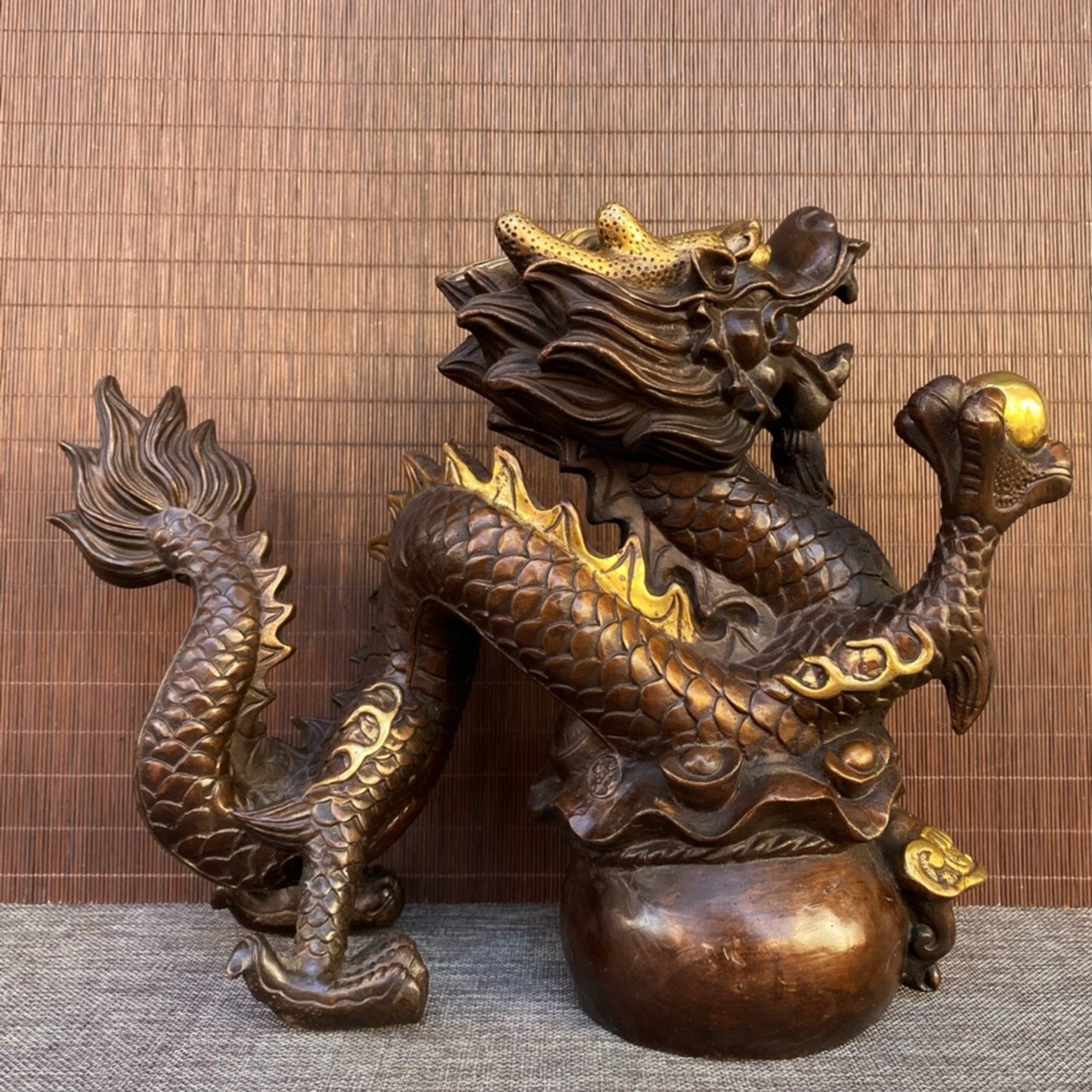 Pure copper gilded Ruyi Feng Shui Jubao Pen Dragon