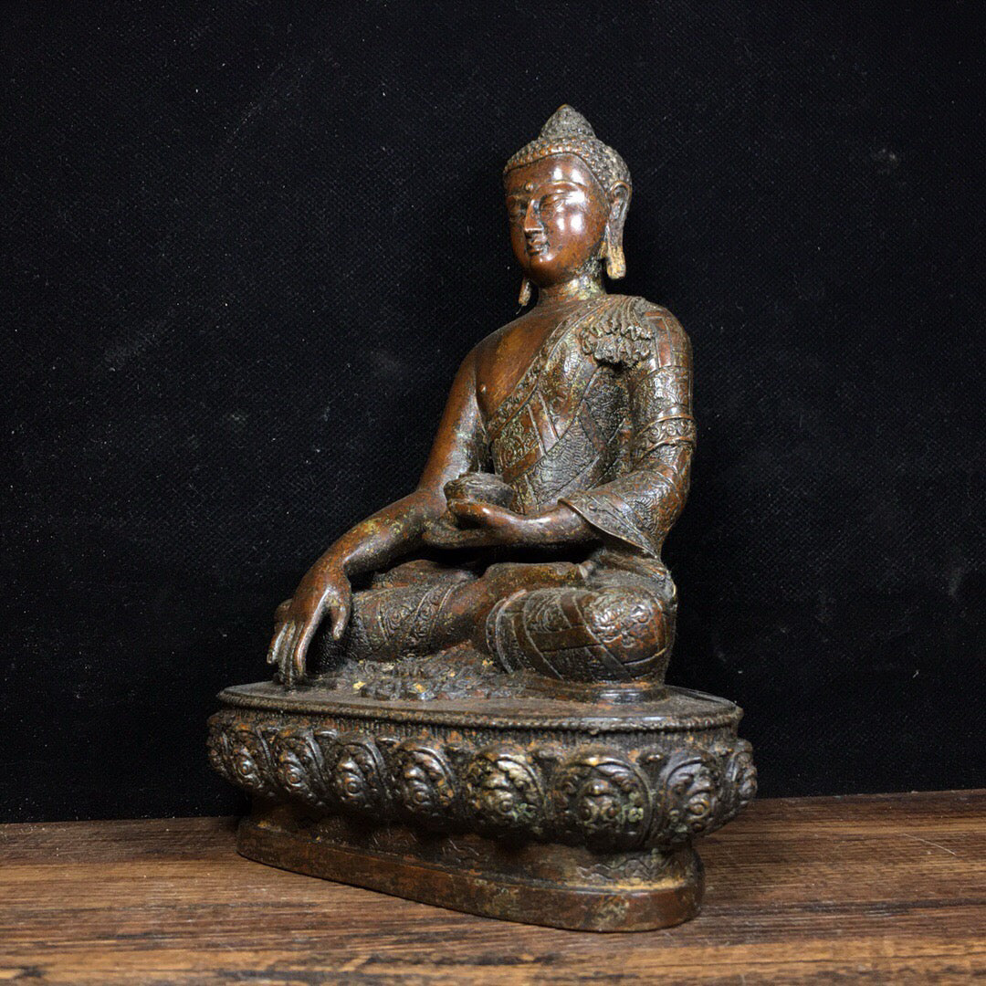 Chinese antique pure copper figure ornaments of Shakyamuni Buddha