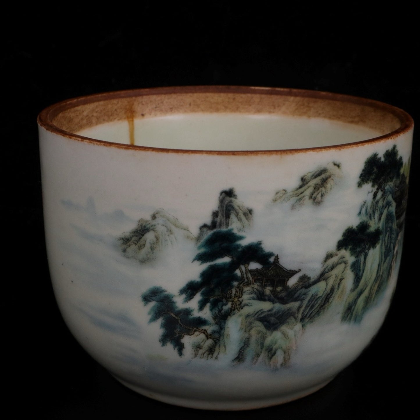 Pink landscape patterned small ginseng jar