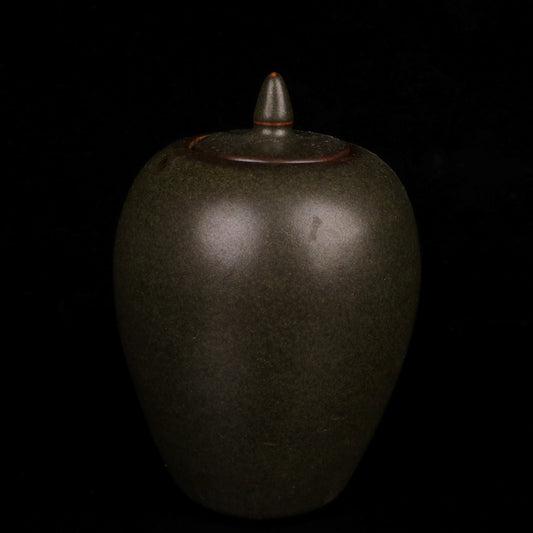 Tea powder glazed small winter melon jar