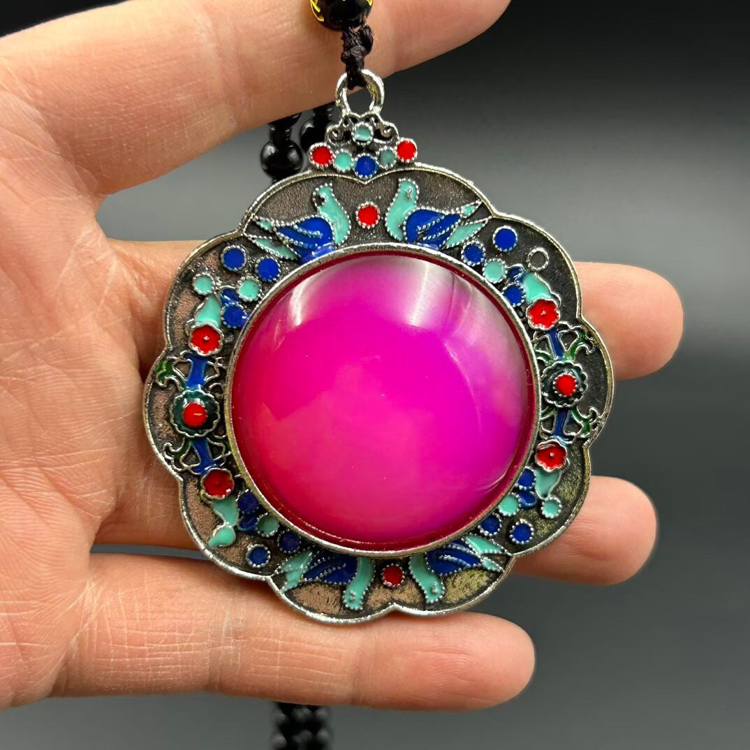 Chinese antique copper temperature sensitive color changing pendant