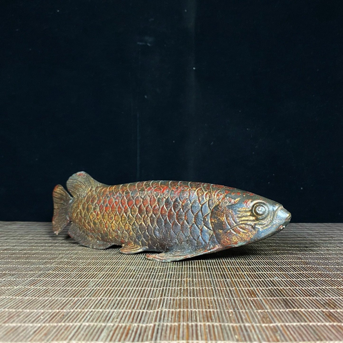Old copper tire mud gold dragon fish