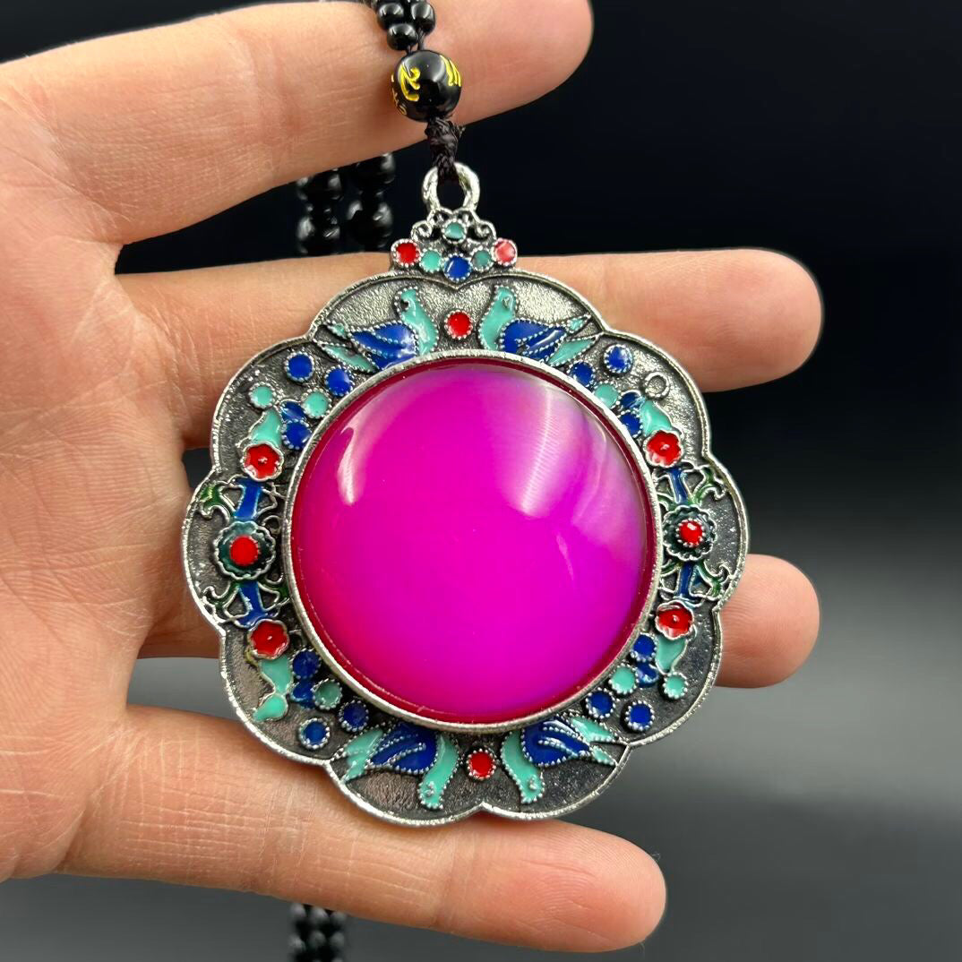 Chinese antique copper temperature sensitive color changing pendant