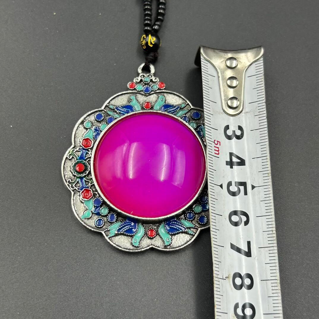Chinese antique copper temperature sensitive color changing pendant