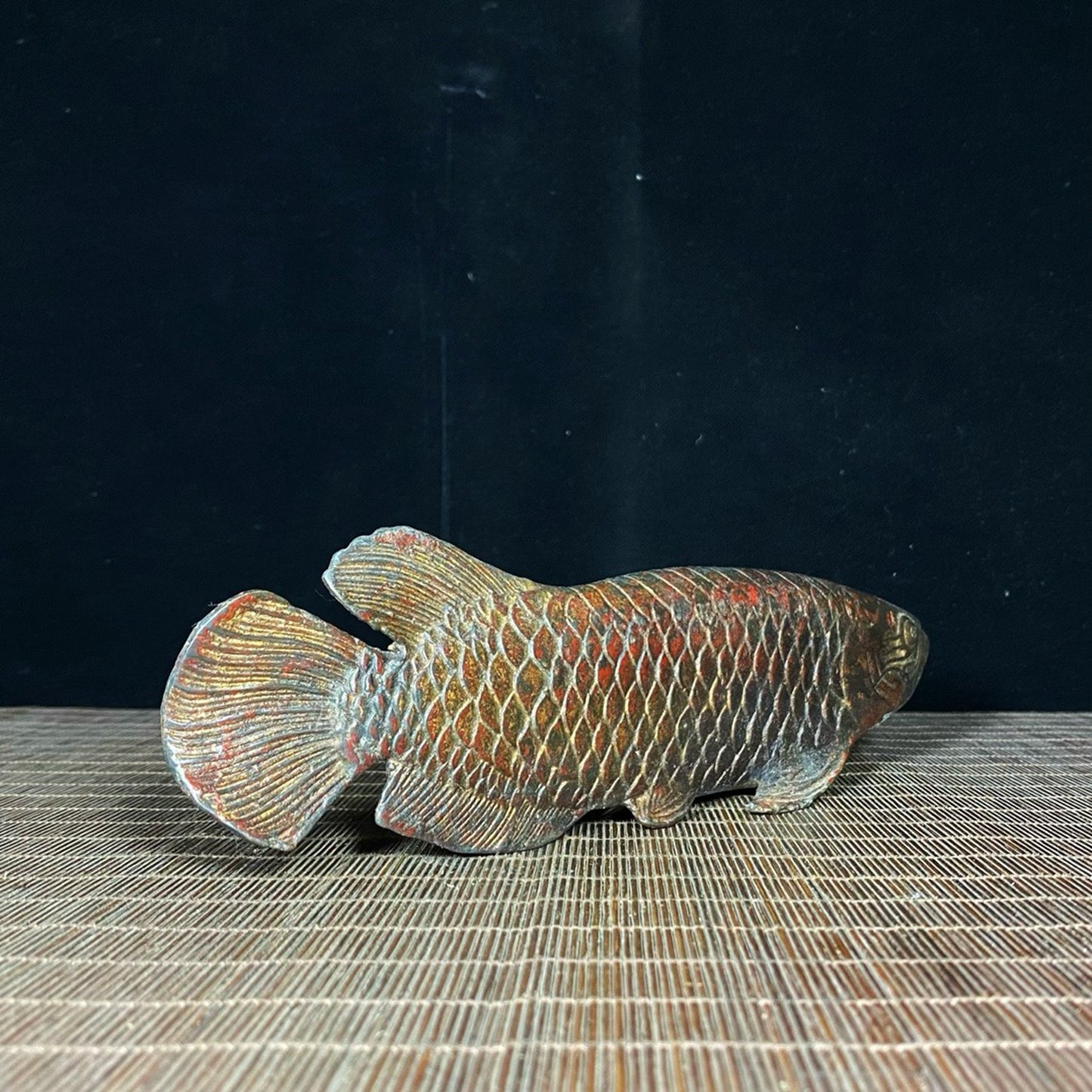 Old copper tire mud gold dragon fish