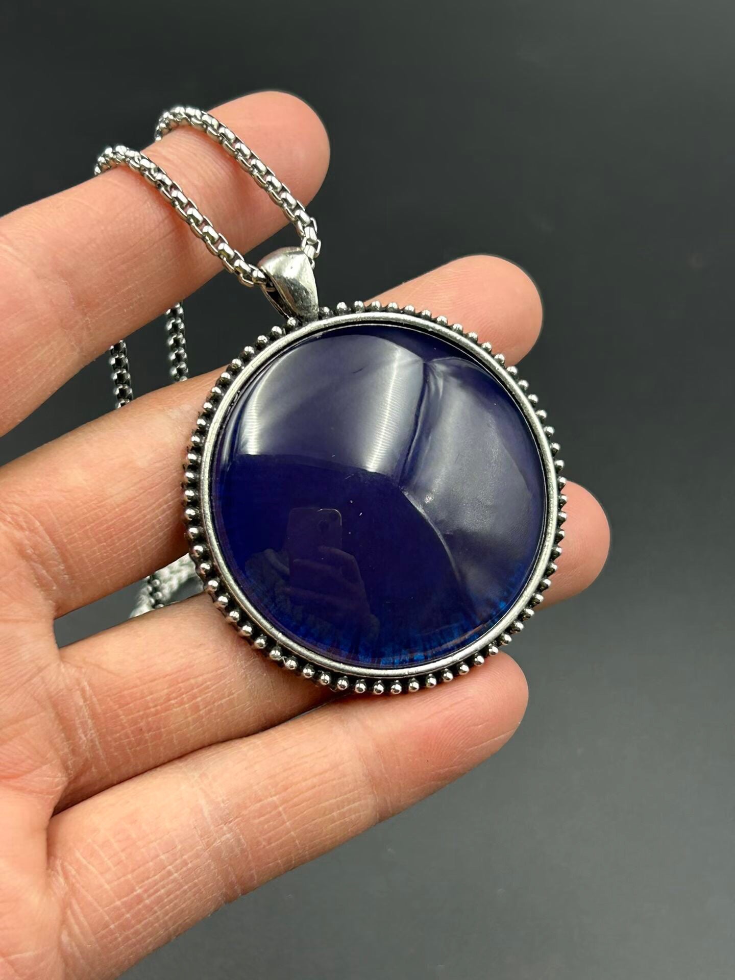 Chinese antique copper temperature sensitive color changing pendant