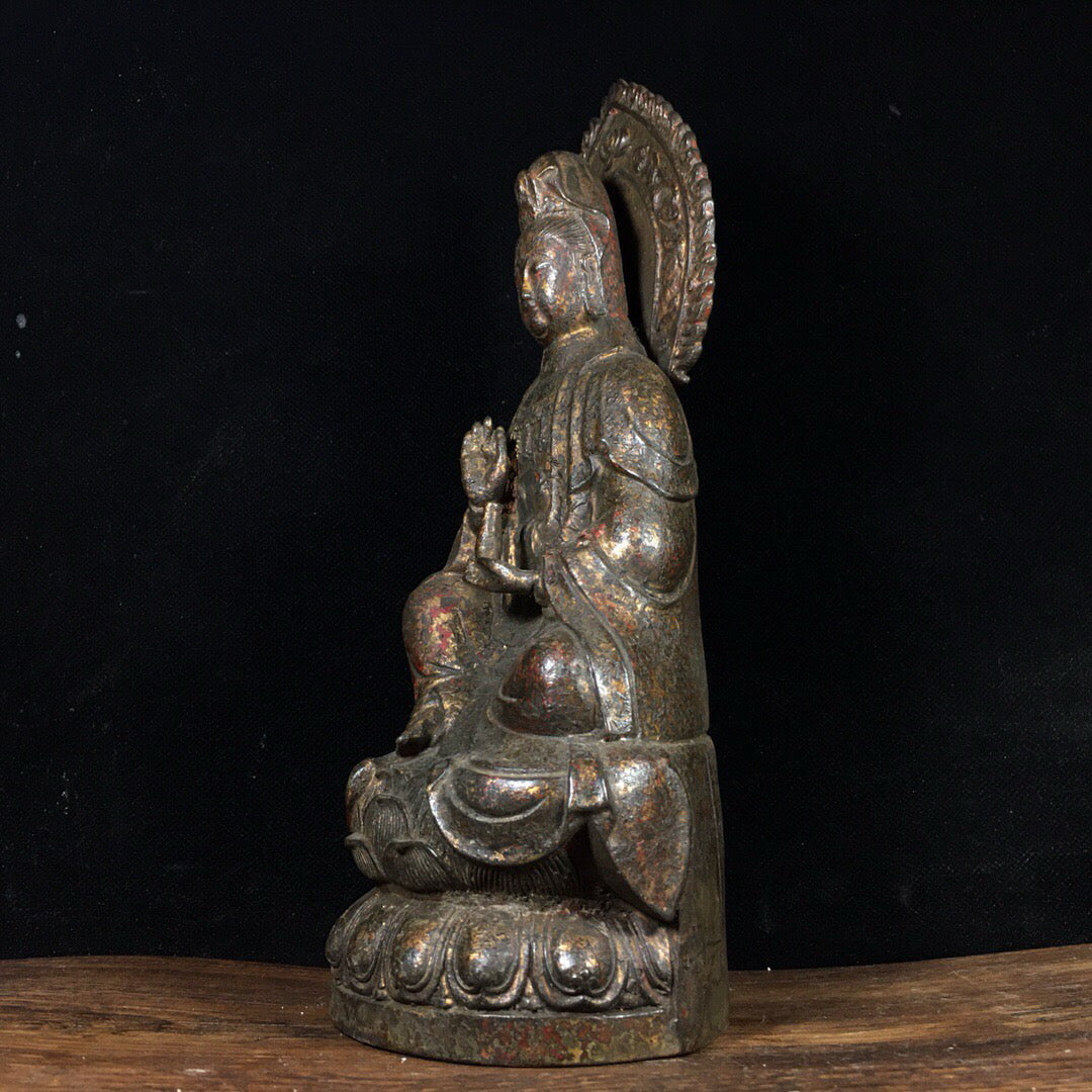 Chinese antique pure copper gold-plated backlit Guanyin ornaments