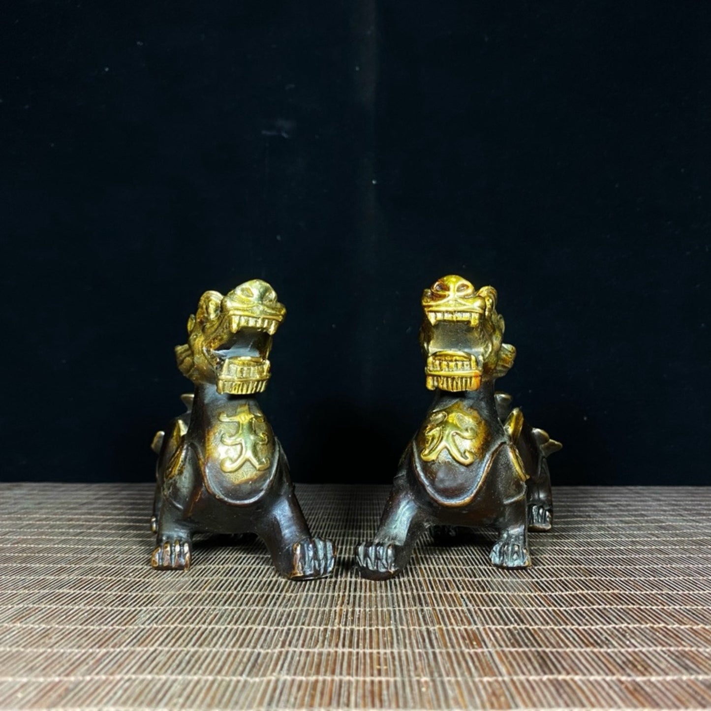 A pair of pure copper gilded Ruyi Pixiu