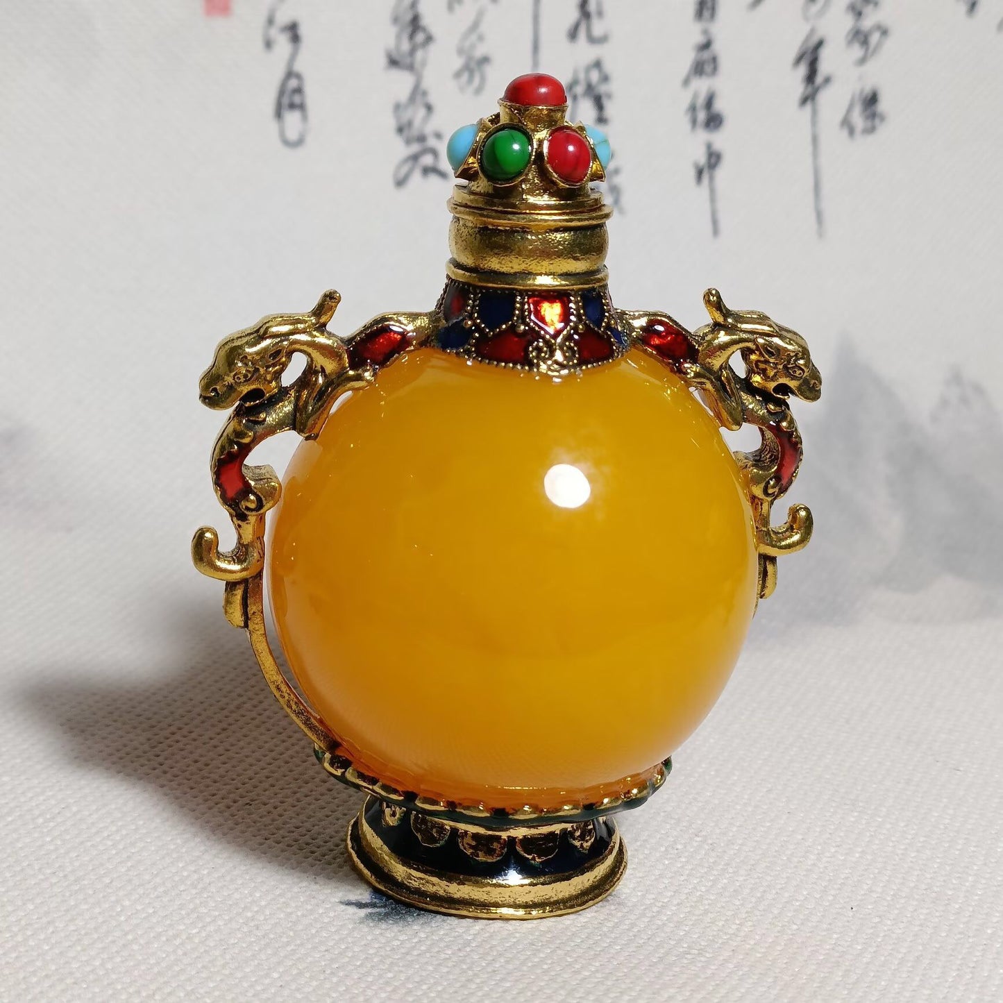 Chinese antique beeswax snuff bottle
