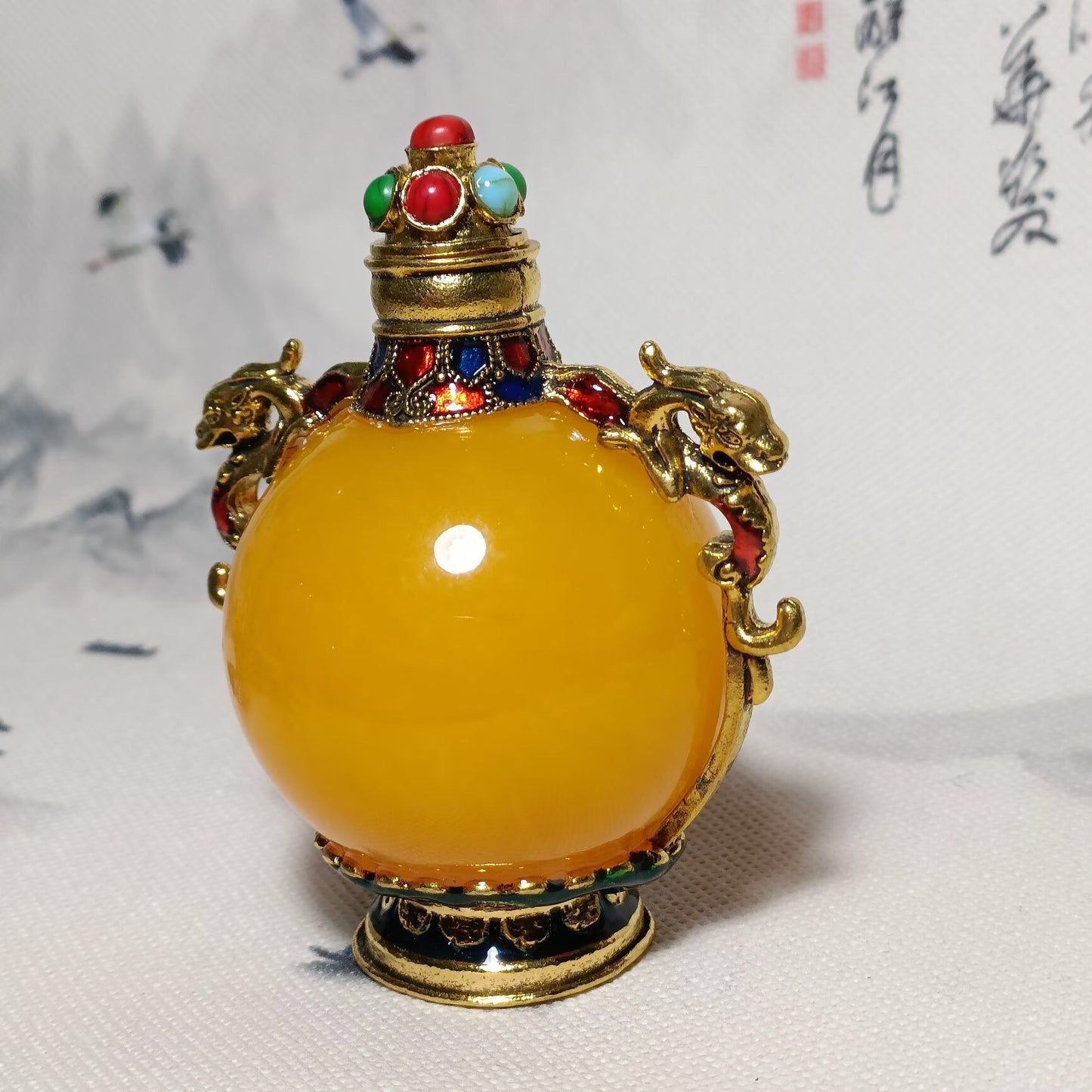 Chinese antique beeswax snuff bottle