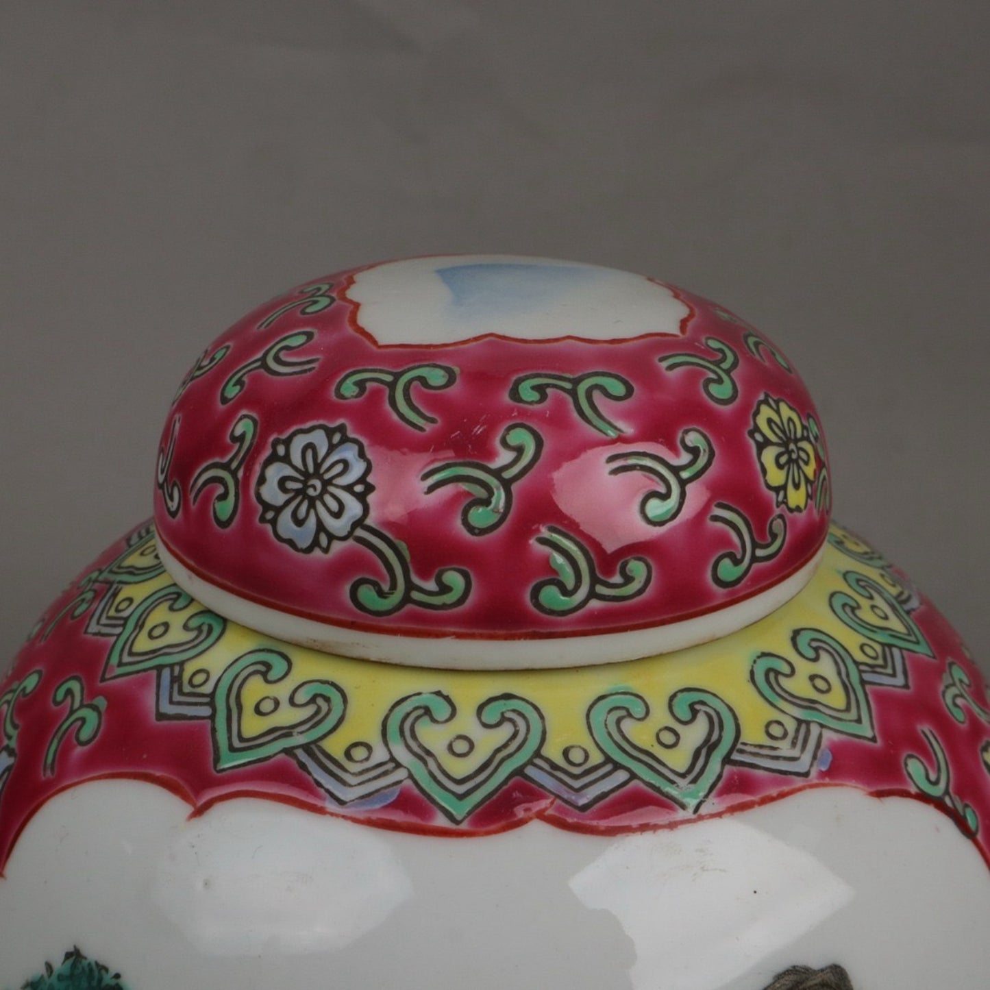 Pink Window Landscape Pattern Treasure Pearl Altar