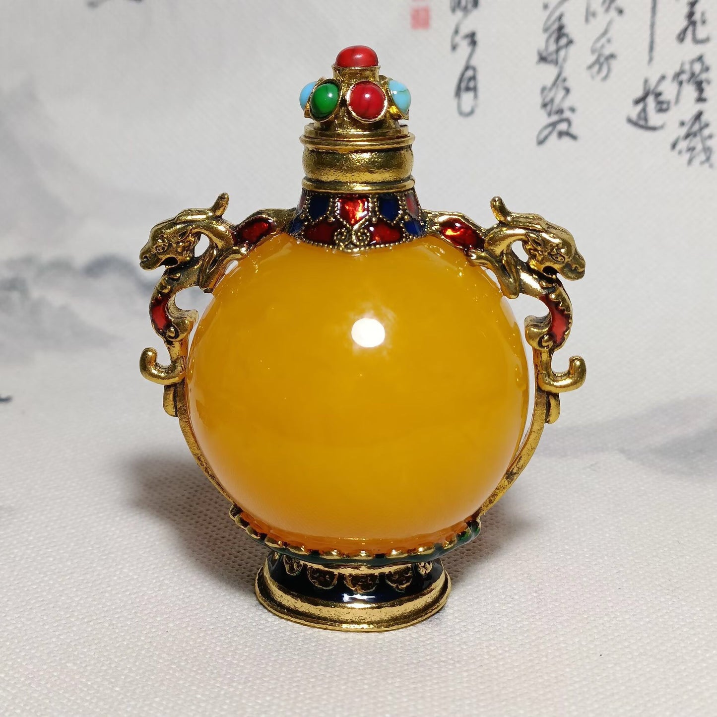 Chinese antique beeswax snuff bottle