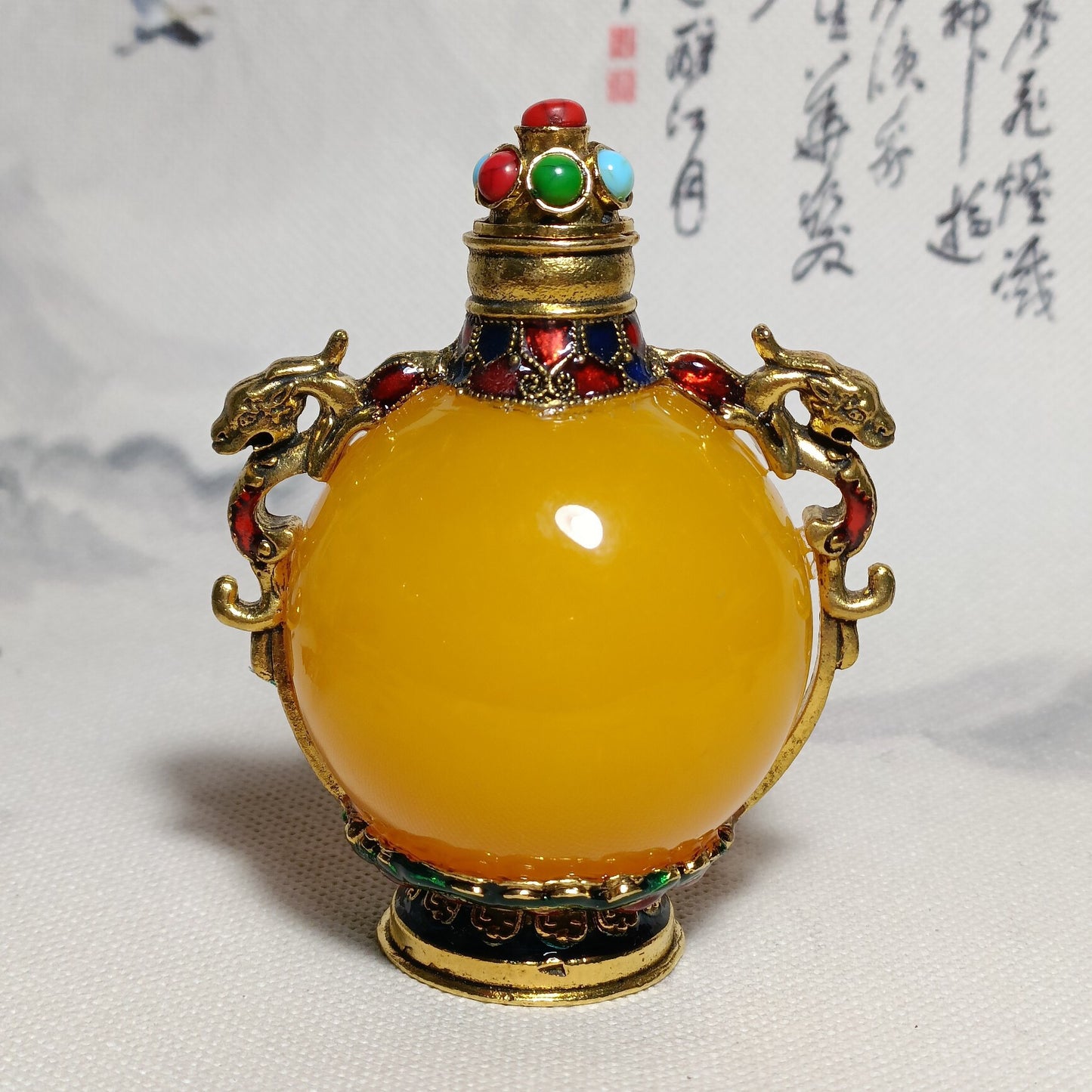 Chinese antique beeswax snuff bottle