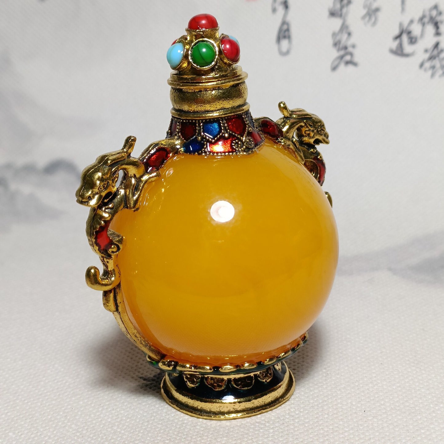 Chinese antique beeswax snuff bottle