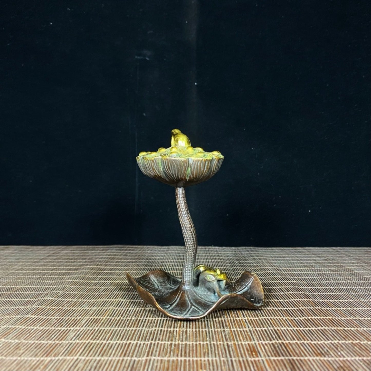 Pure copper gold-plated frog lotus leaf, lotus pod, lotus root, fragrant path ornament