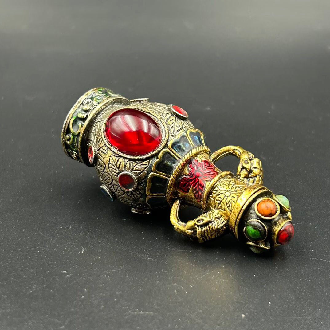 Chinese antique snuff bottle