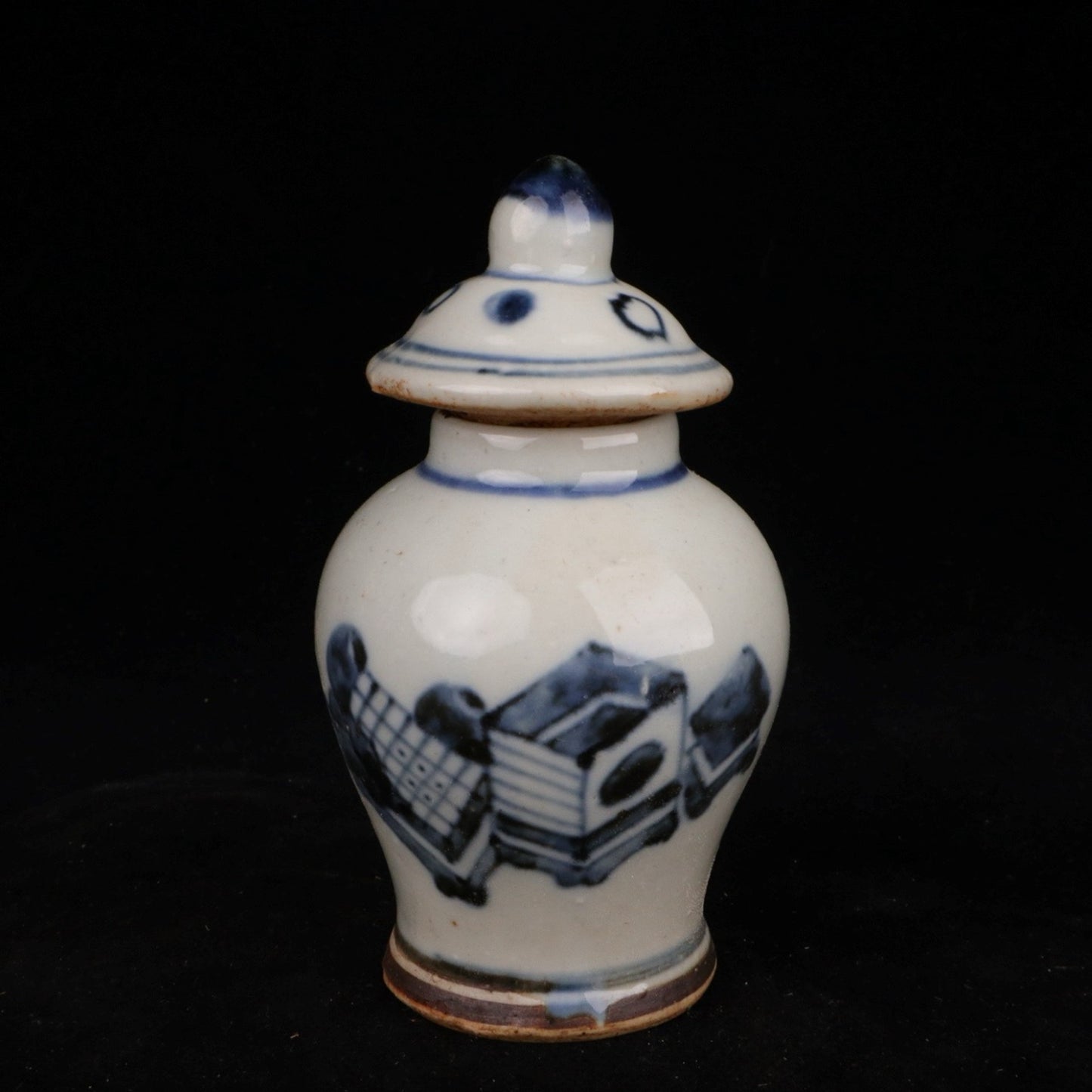 Blue and white small general military jars