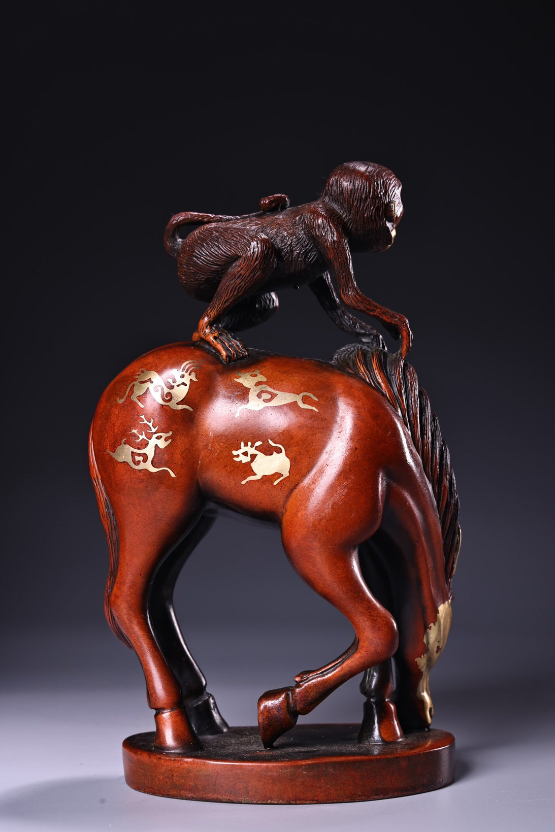 Chinese antique pure copper high relief carving, gilding, gilding, silver gilding, horse throat sealing