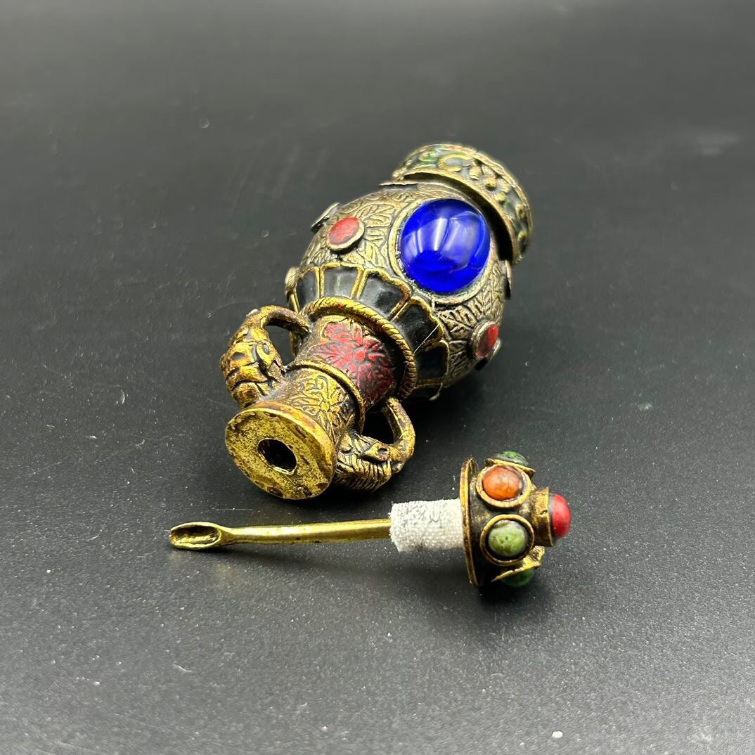 Chinese antique snuff bottle