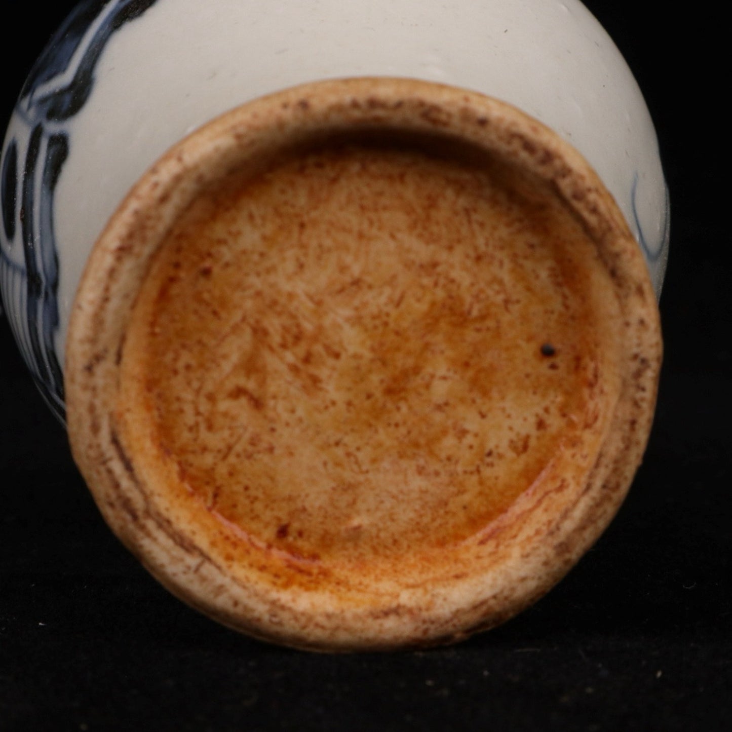 Blue and white small general military jars