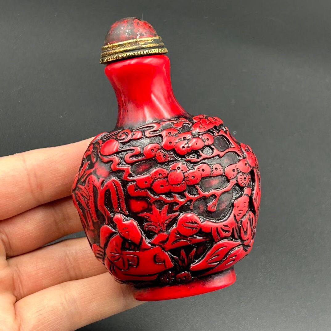 Chinese antique snuff bottle