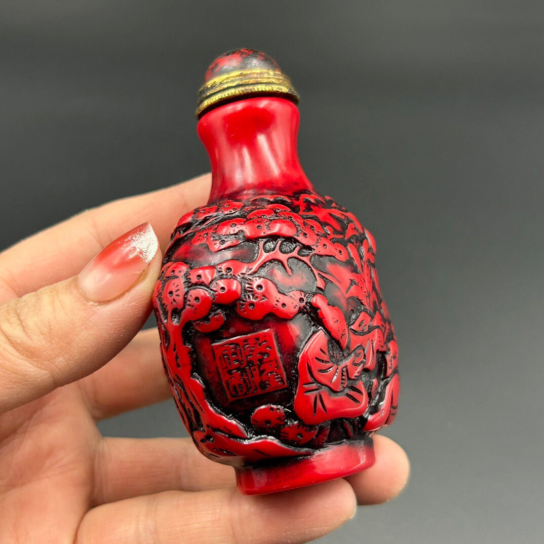 Chinese antique snuff bottle