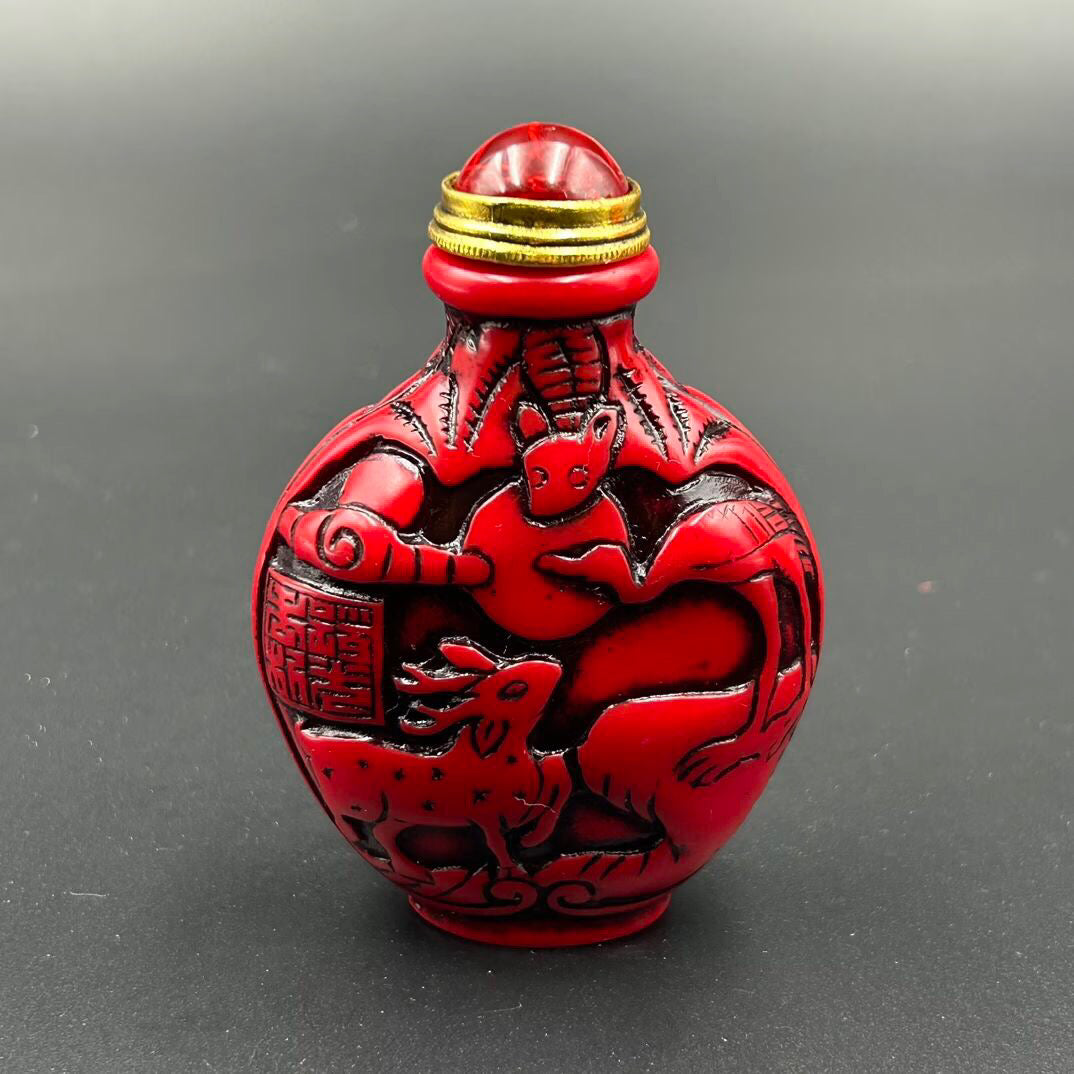 Chinese antique snuff bottle