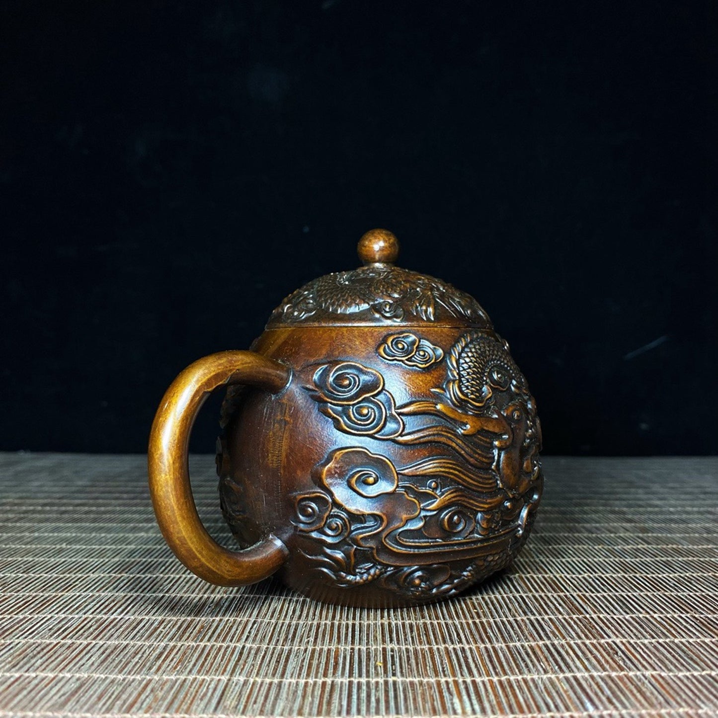 Pure copper relief golden dragon auspicious cloud teapot