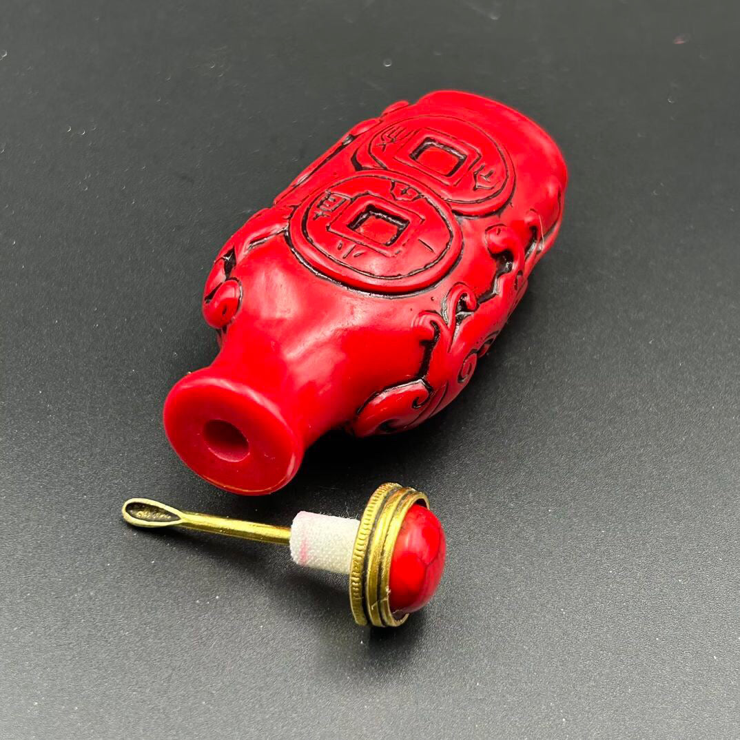 Chinese antique snuff bottle