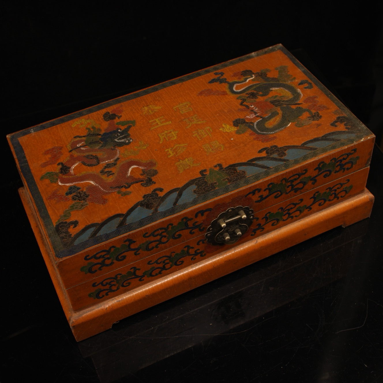 A pair of pure handmade blue and white dragon and phoenix porcelain bowls for collecting Chinese antiques