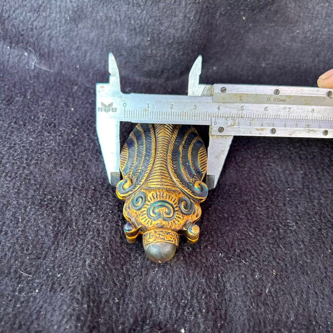 Chinese antique copper snuff bottle