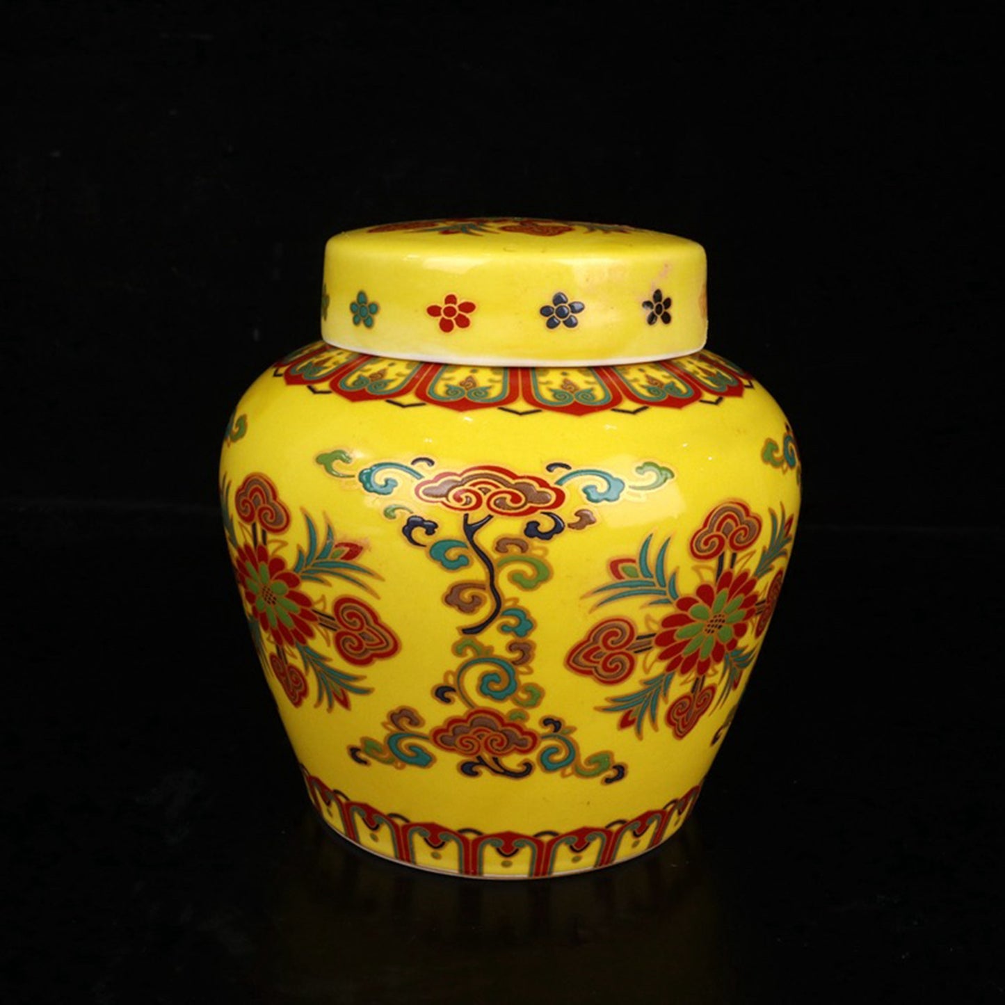 Mingcheng style Doucai Tianzi jar