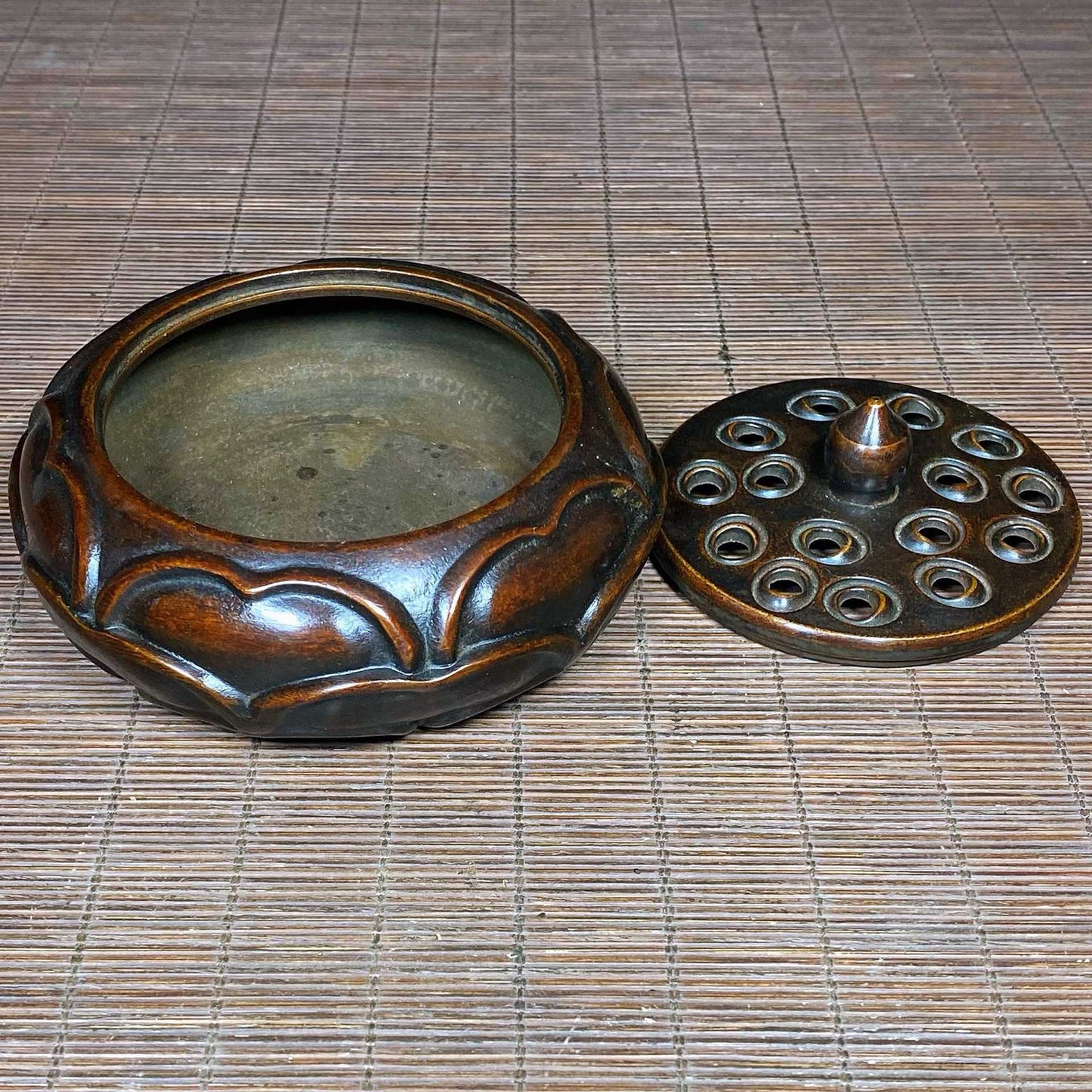 Pure copper lotus incense burner