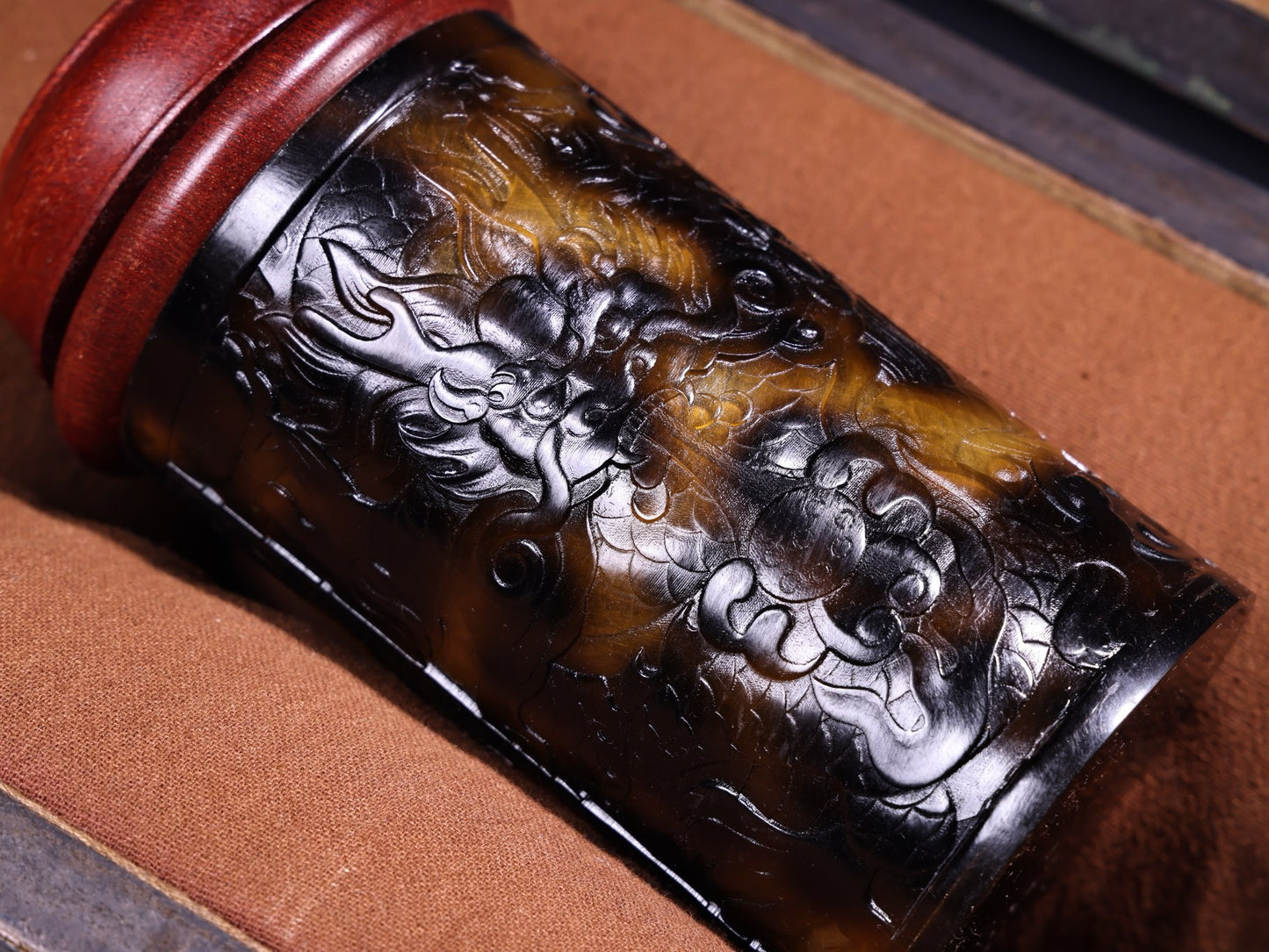 Chinese antique high relief carved dragon tortoiseshell cricket jar