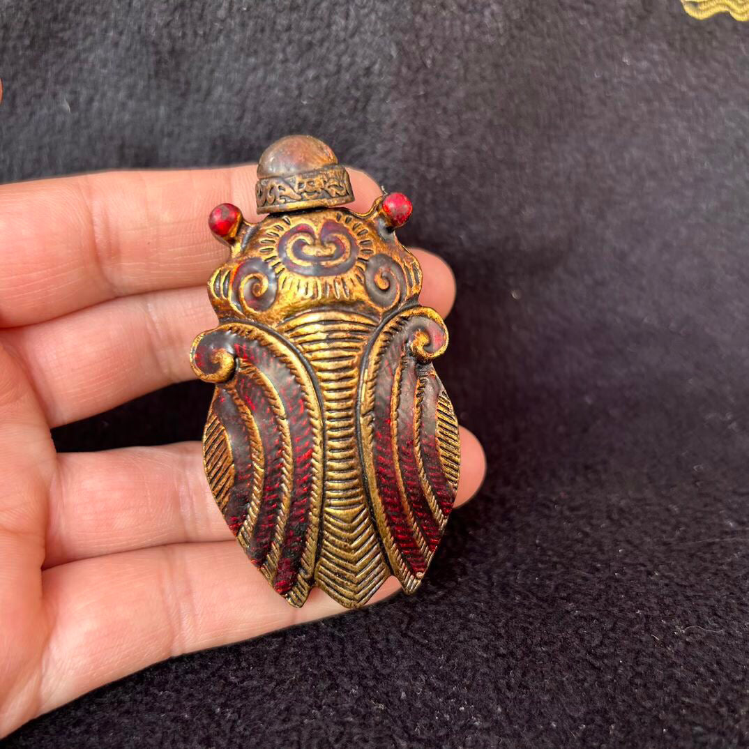 Chinese antique copper snuff bottle