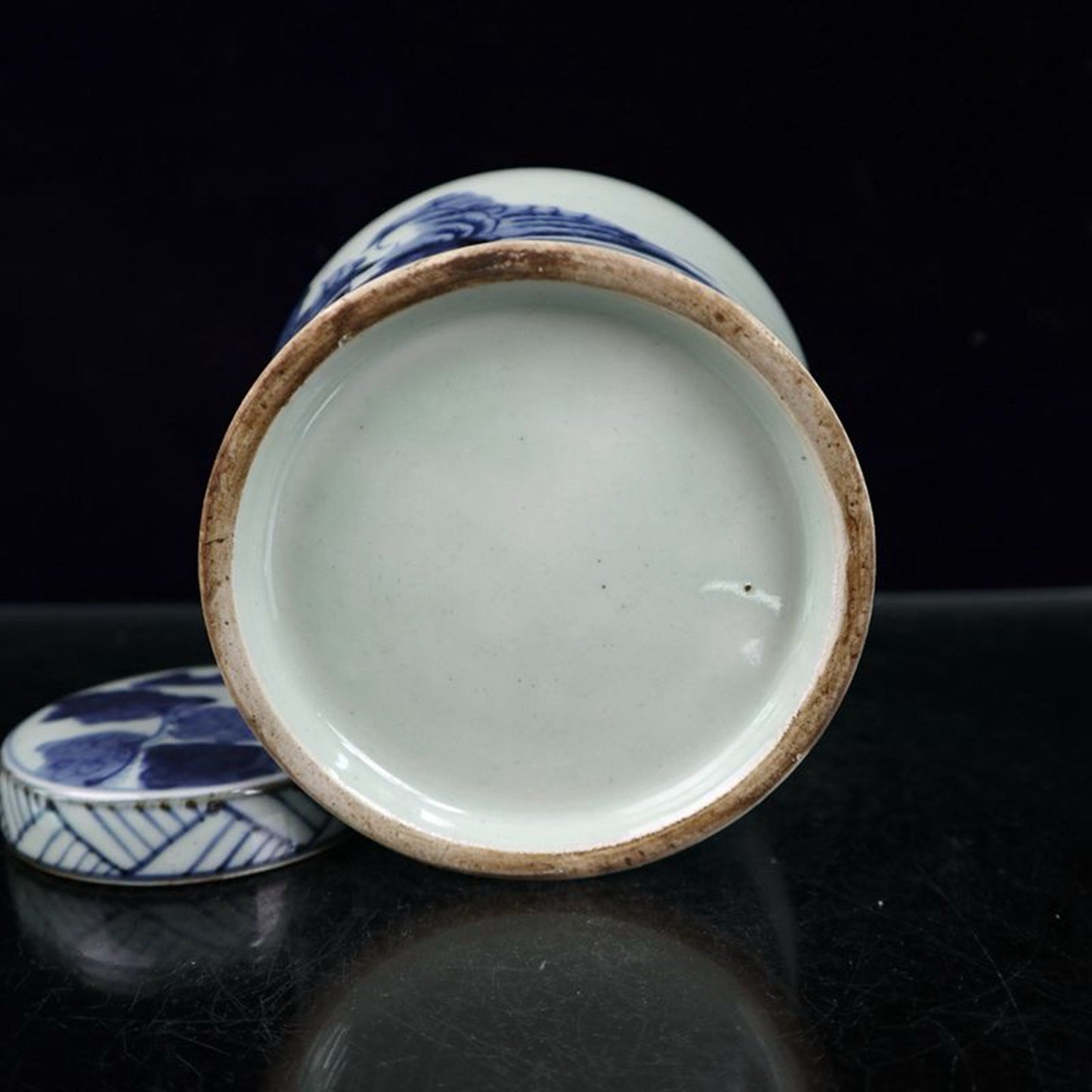 Blue and white landscape patterned covered jar