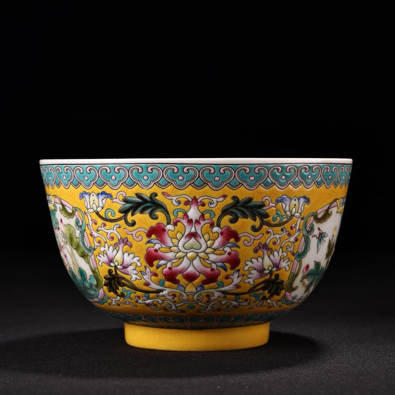 Chinese antique hand-painted pink enamel porcelain bowl