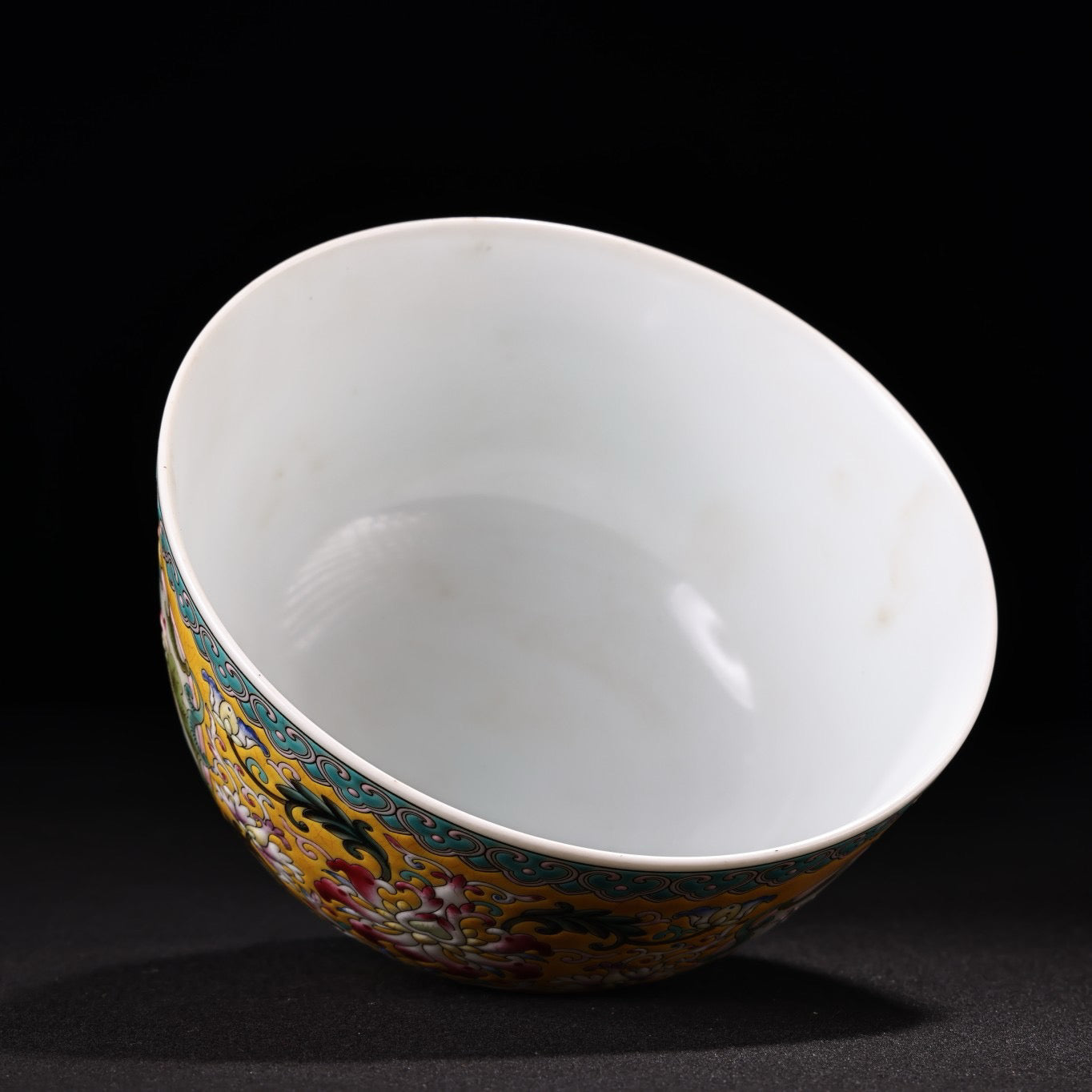 Chinese antique hand-painted pink enamel porcelain bowl