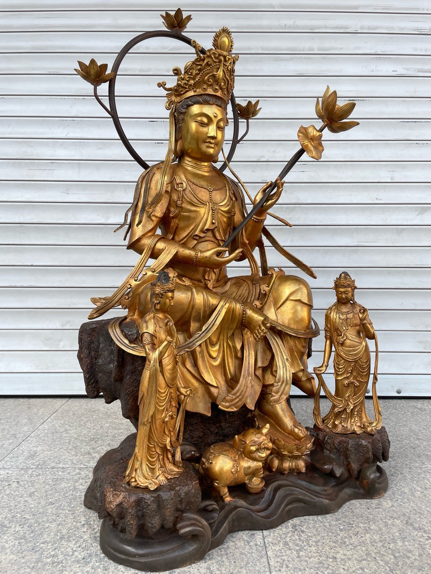 Pure Copper [Great Power to Bodhisattva]