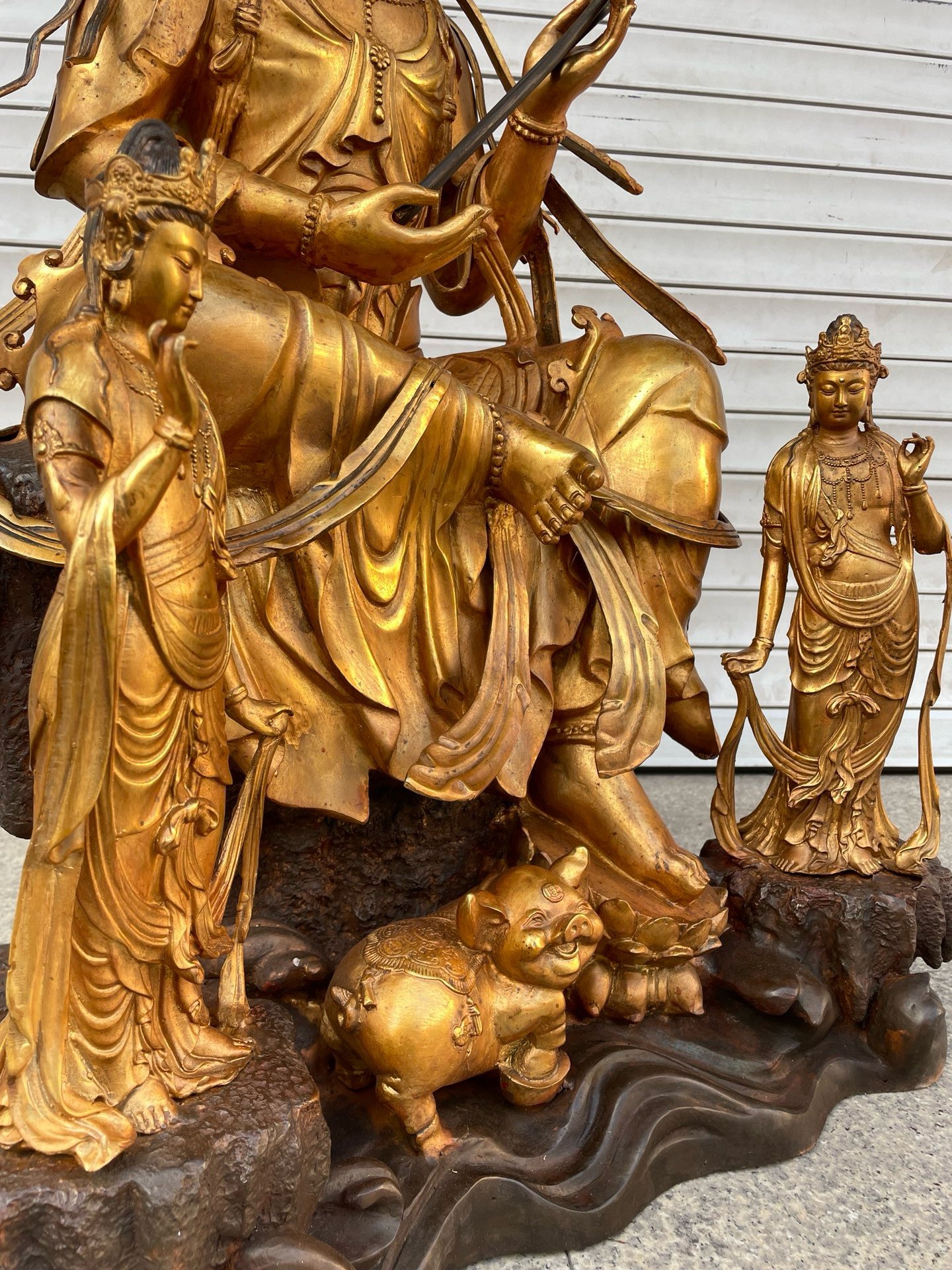 Pure Copper [Great Power to Bodhisattva]