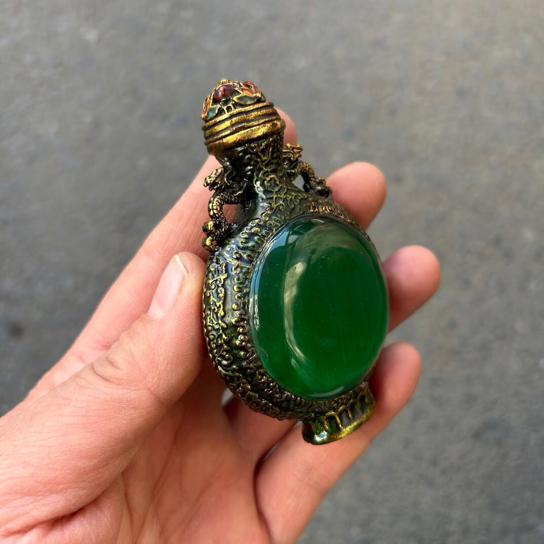 Chinese antique cat eye cloisonn é snuff bottle