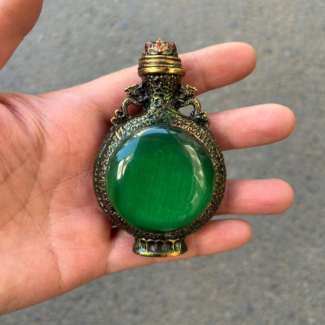 Chinese antique cat eye cloisonn é snuff bottle