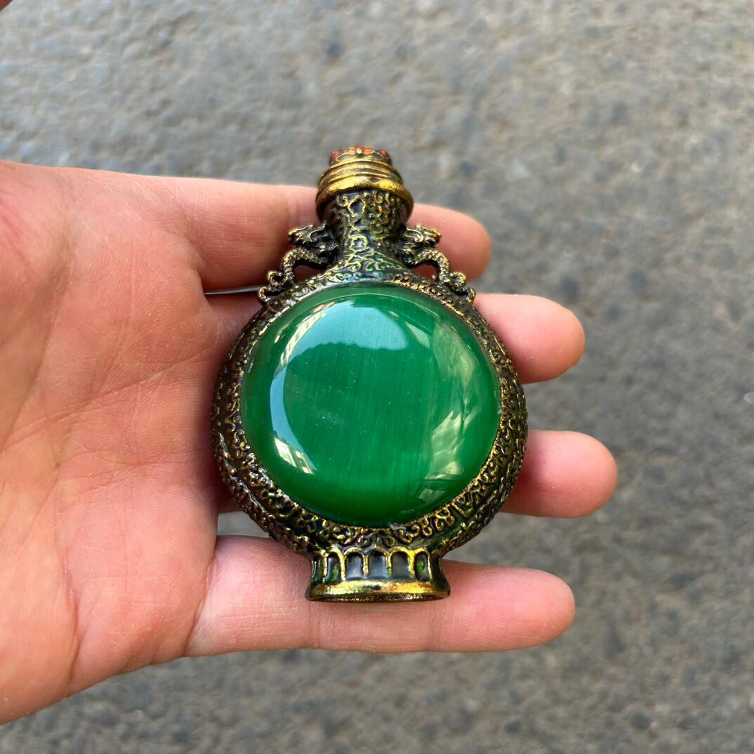 Chinese antique cat eye cloisonn é snuff bottle