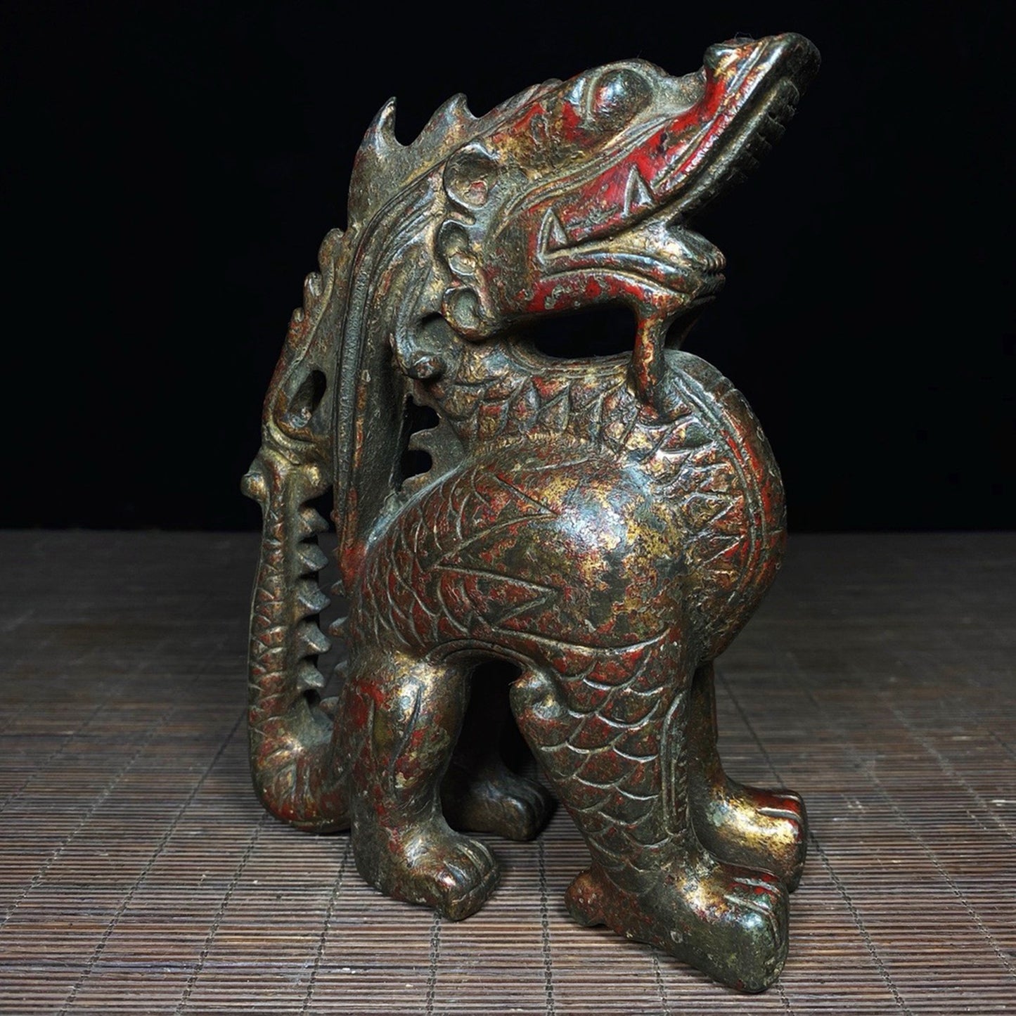 Mud gold old copper tire dragon ornament