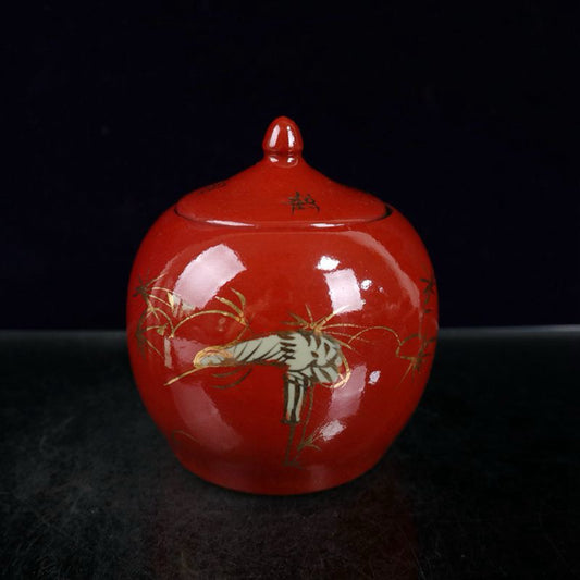 Gold painted sand red crane pattern covered jar