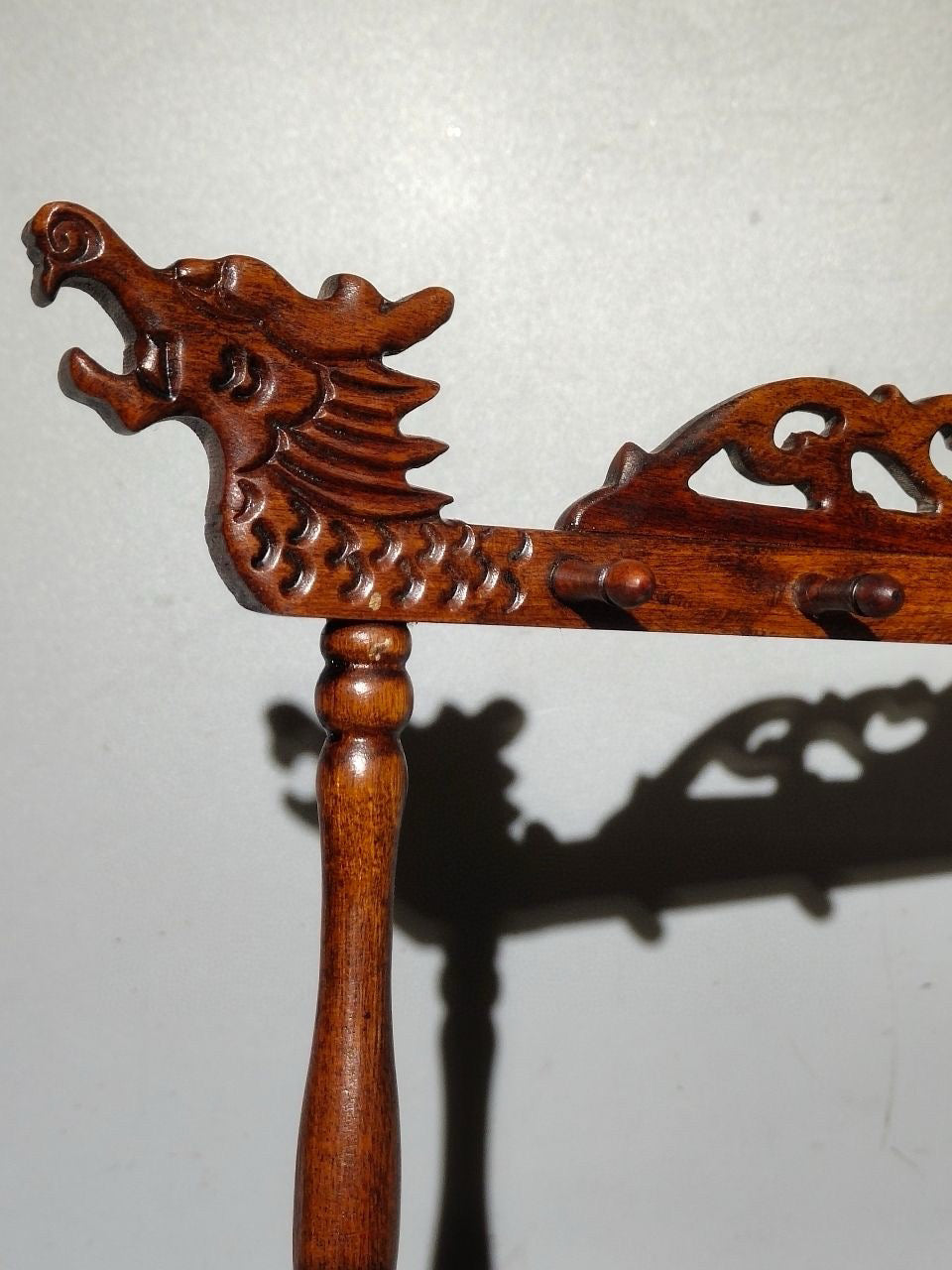 Huali wood faucet brush holder for stationery decoration