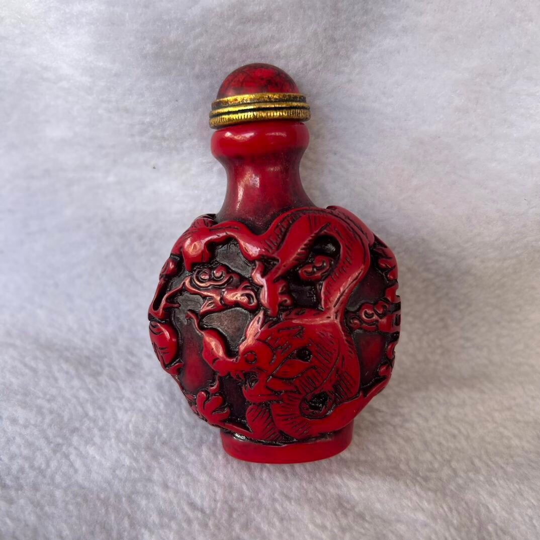 Chinese antique red coral snuff bottle