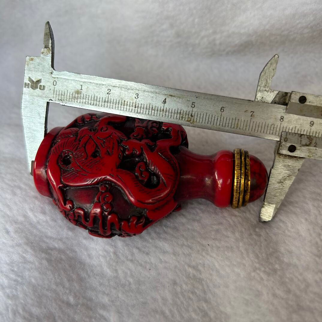 Chinese antique red coral snuff bottle