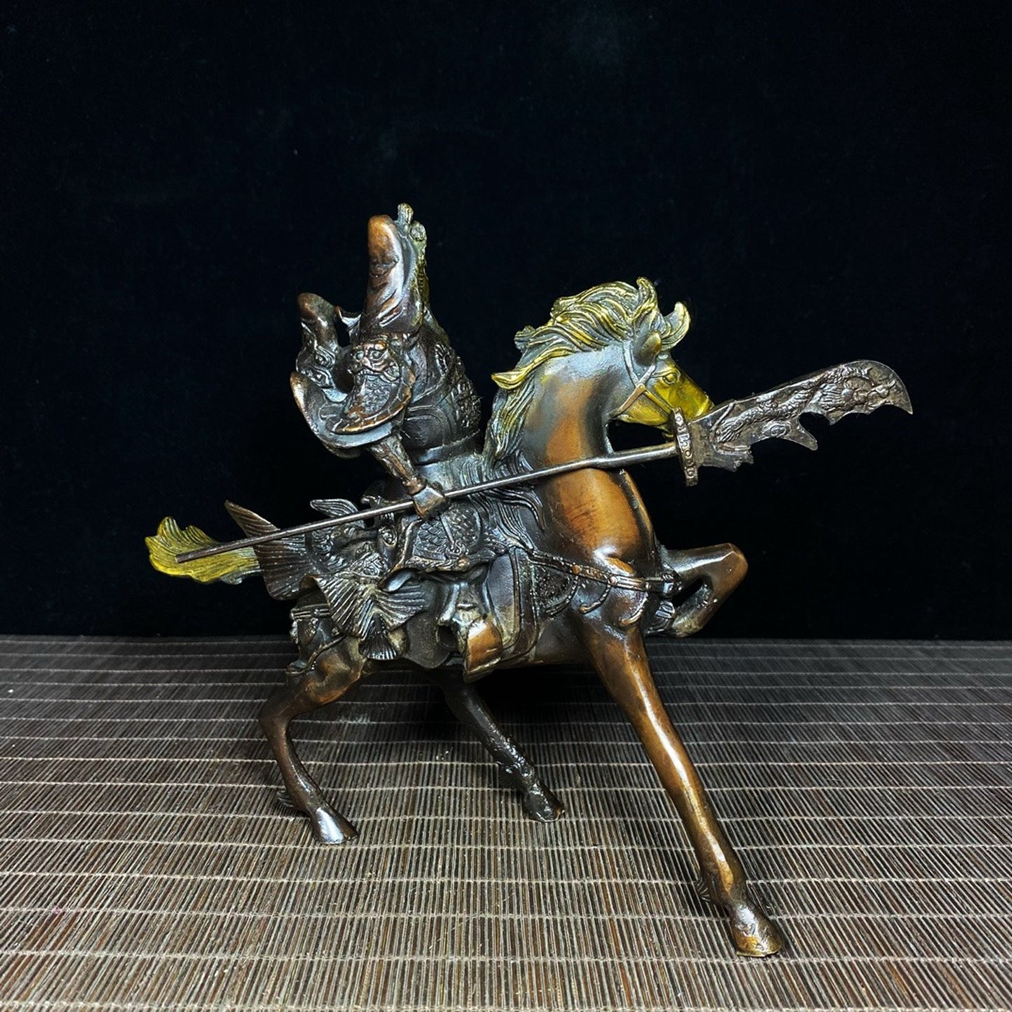 Pure copper gilded warhorse Guan Gong