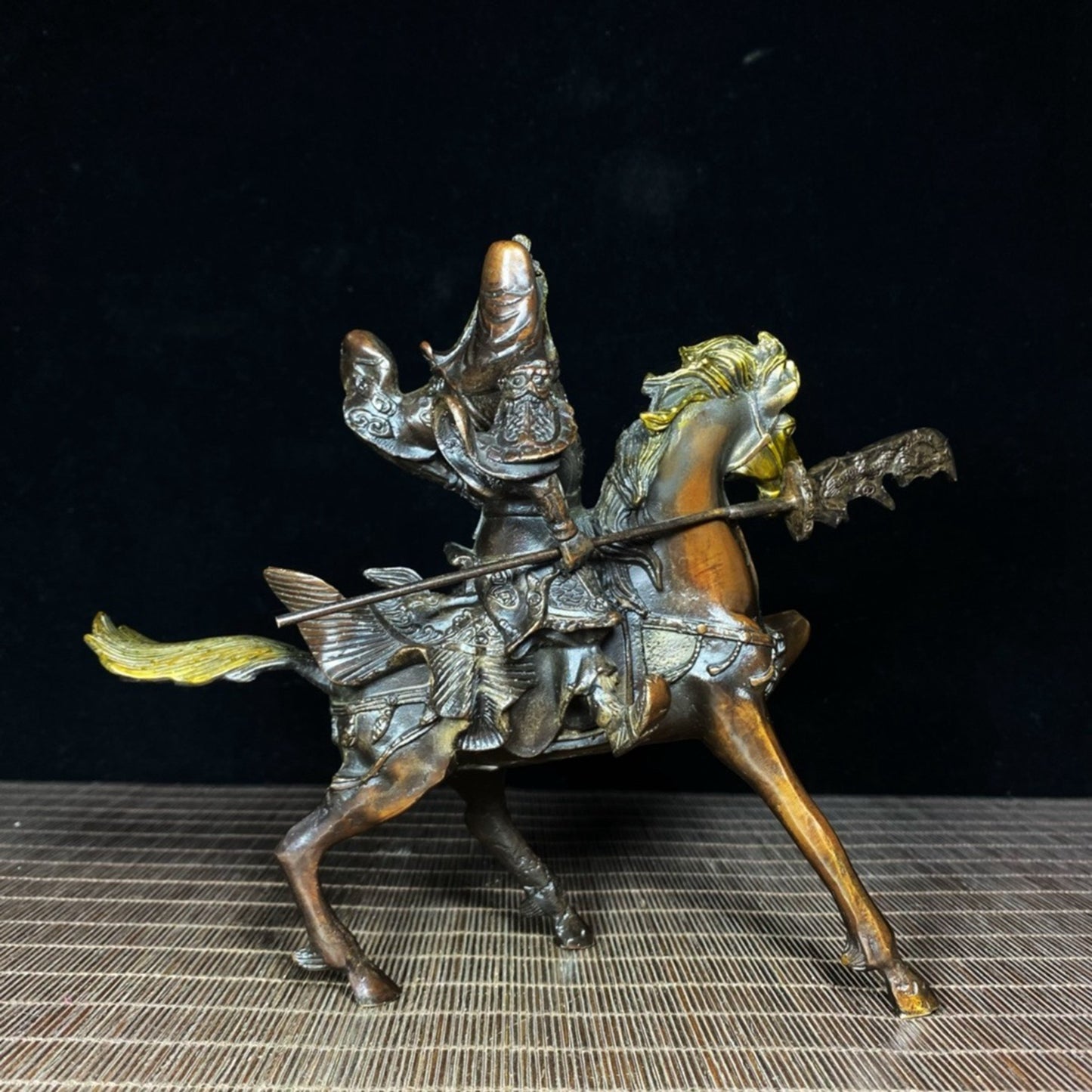 Pure copper gilded warhorse Guan Gong